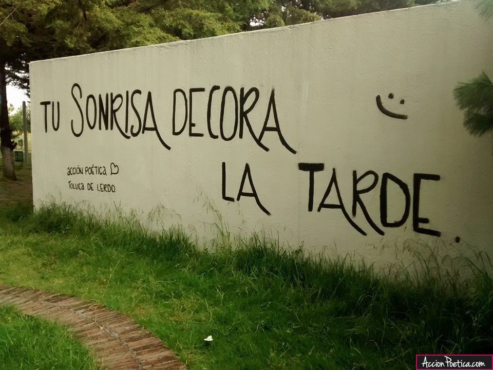 Tu sonrisa decora la tarde