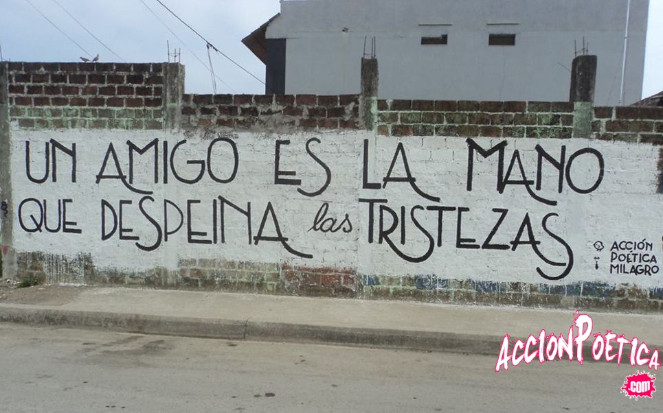 Un amigo es la mano que despeina las tristezas